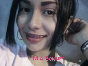 Mia_Bonnet