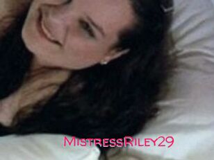 MistressRiley29