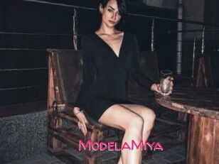 ModelaMiya